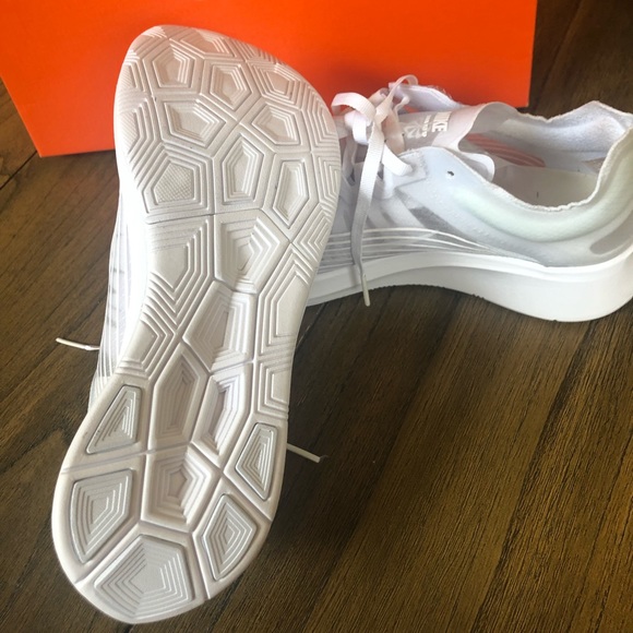 Nike Zoom Fly white running Sneaker - Picture 7 of 8